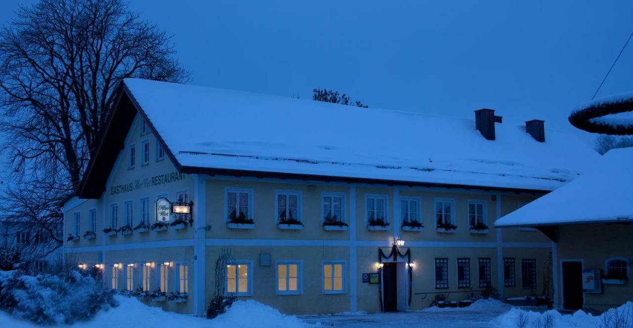 Hotel Alter Wirt Hallbergmoos Buitenkant foto